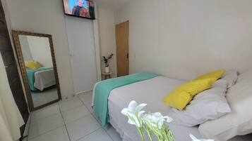 1 quarto, ferros/tábuas de passar roupa, Wi-Fi, roupa de cama