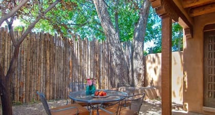 Santa Fe Retreat Just Steps from Downtown
