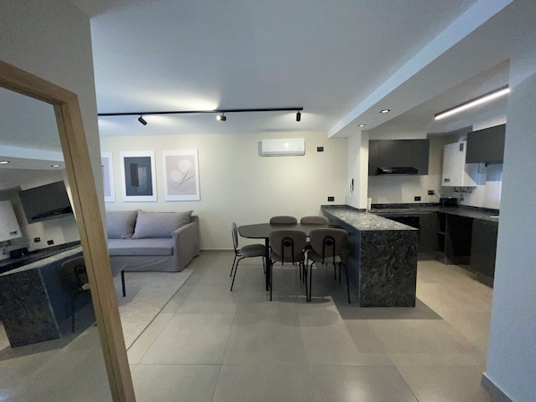 Superior Apartment, City View | Dining room