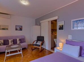 1 habitación, internet y ropa de cama 