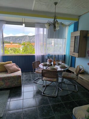 Dining - Two-Bedroom Apartment With Terrace And Sea View (A1) (Korcula)