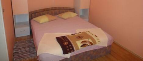 Acesso à internet, roupa de cama