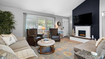 Smart-tv, pejs, videospil, bordfodbold