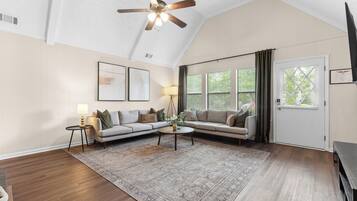 TV connectée, cheminée