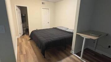 1 chambre, fer et planche à repasser, Wi-Fi gratuit, draps fournis