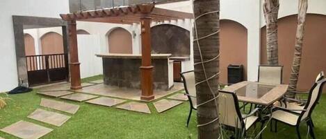 Luxury House, City View | Terrace/patio