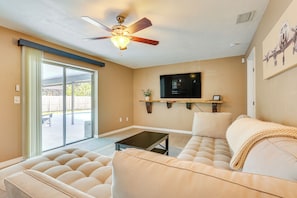 TV - Private Pool & Spacious Yard: Cape Coral Getaway (Cape Coral)