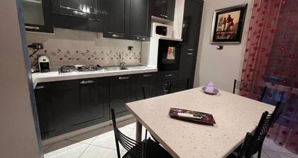 Charming 2-bedroom apartment with completed kitchen, nera Milano, Como and Swiss