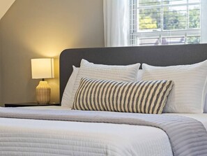 4 slaapkamers, een strijkplank/strijkijzer, wifi, beddengoed