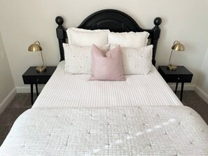 5 Schlafzimmer, Bügeleisen/Bügelbrett, WLAN, Bettwäsche