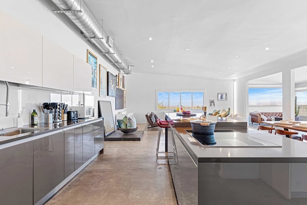 House (5 Bedrooms) | Interior - Sky Ranch Noir Luxe Desert Compound With Pool, Sauna & Stargazing (Joshua Tree)