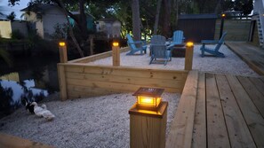 Terrace/patio - Waterfront Studio w/ Bay Access, Kayaks. Bring Your Boat – Adventure Awaits! (Ruskin)