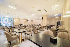 Unclassified image, 3 of 32, button - Xi'an Sende Hotel (Chang'an University Wenyi Road Metro Station Branch), (Xi'an)