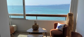 Waterfront studio with enchanting views