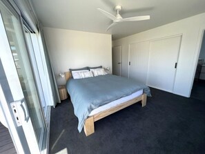 3 chambres, fer et planche à repasser, Wi-Fi gratuit