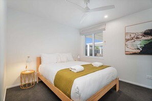 3 bedrooms, iron/ironing board, free WiFi