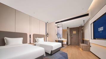 Untuvapeitot, työpöytä, pimennysverhot, äänieristys