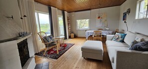 Living area - Cozy house in Skärhamn surrounded by mountains, 450m to the sea | SE09117 (Skärhamn)