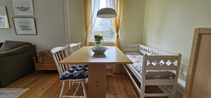 Dining - Cottage in beautiful rocky surroundings on Mjörn, only 300m from the sea | SE09115 (Varekil)