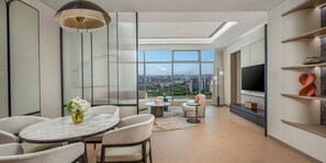 Suite, 1 Bedroom (Dining Area) | Down comforters, desk, laptop workspace, blackout drapes - Crowne Plaza Guangzhou Window Of Canton by IHG (Guangzhou)