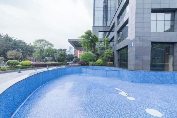 Outdoor pool - Grand Noble Hotel (Chengdu)