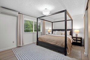 Iron/ironing board, travel cot, WiFi, bed sheets
