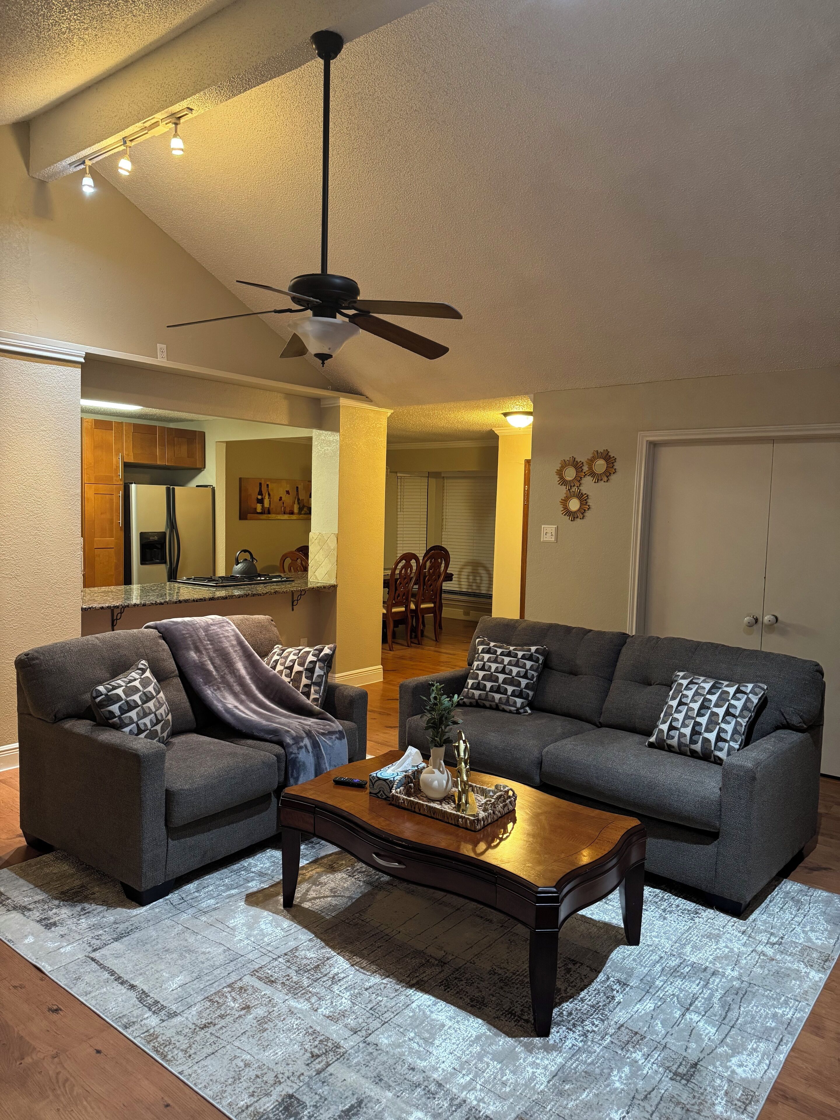 Smart TV, fireplace, computer monitors