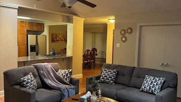 Smart TV, fireplace, computer monitors