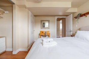 6 chambres, fer et planche à repasser, lit parapluie, Wi-Fi gratuit