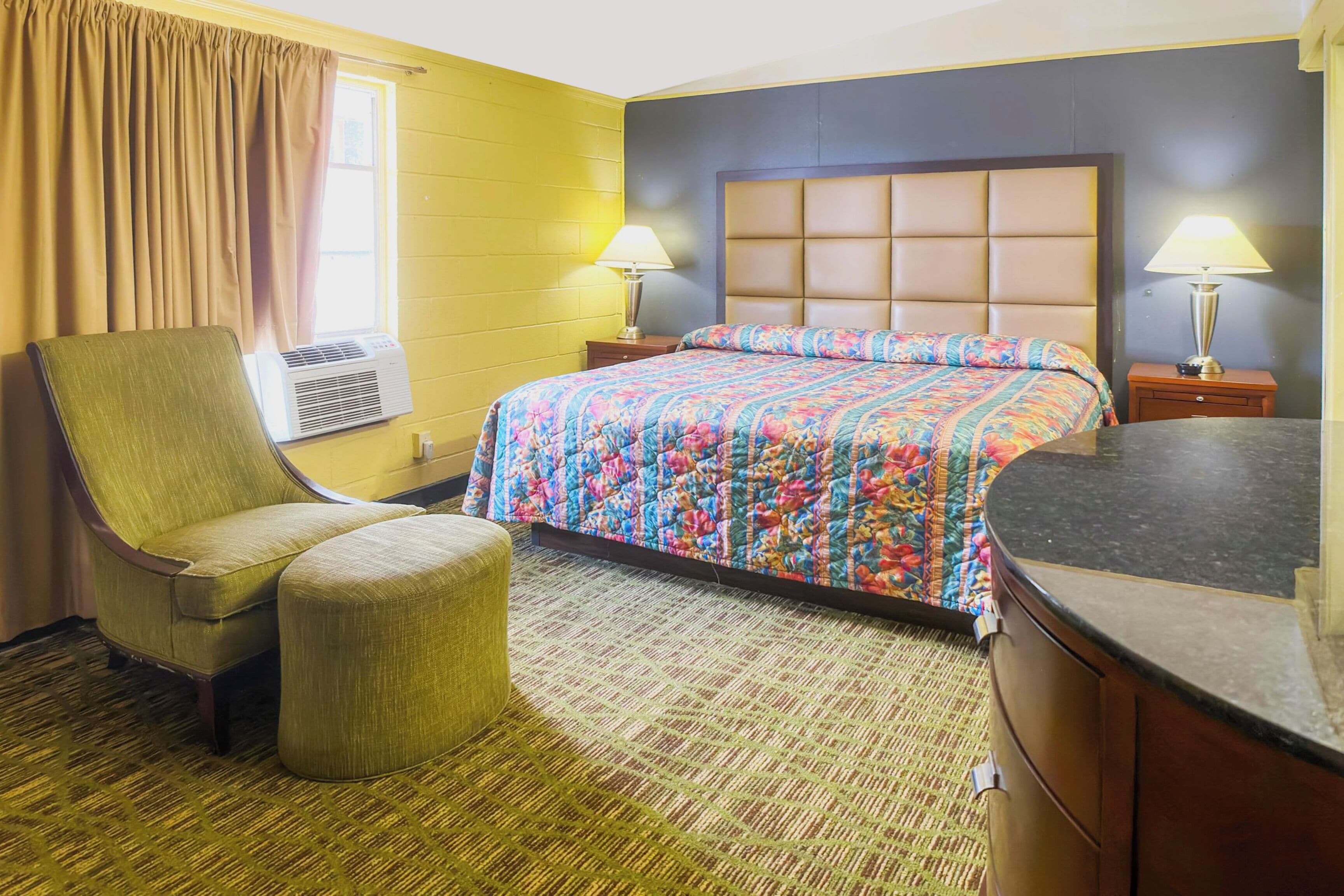 Chambre, 1 grand lit, fumeur