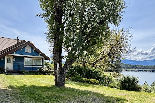 Blue Haven Cottage is on a half-acre lot.