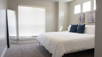 4 habitaciones, cuna de viaje, wifi gratis y ropa de cama
