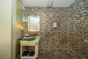 Bathroom - Bedola Hotel (Xiamen Railway Station Mingfa Plaza) (Xiamen)