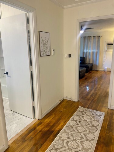 Clean & Cozy 3-bedroom house in great neighborhood of Blytheville with AC, WiFi