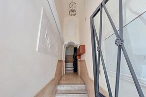Interior - Rome, characteristic apartment for 5 close to the Vatican (Roma)
