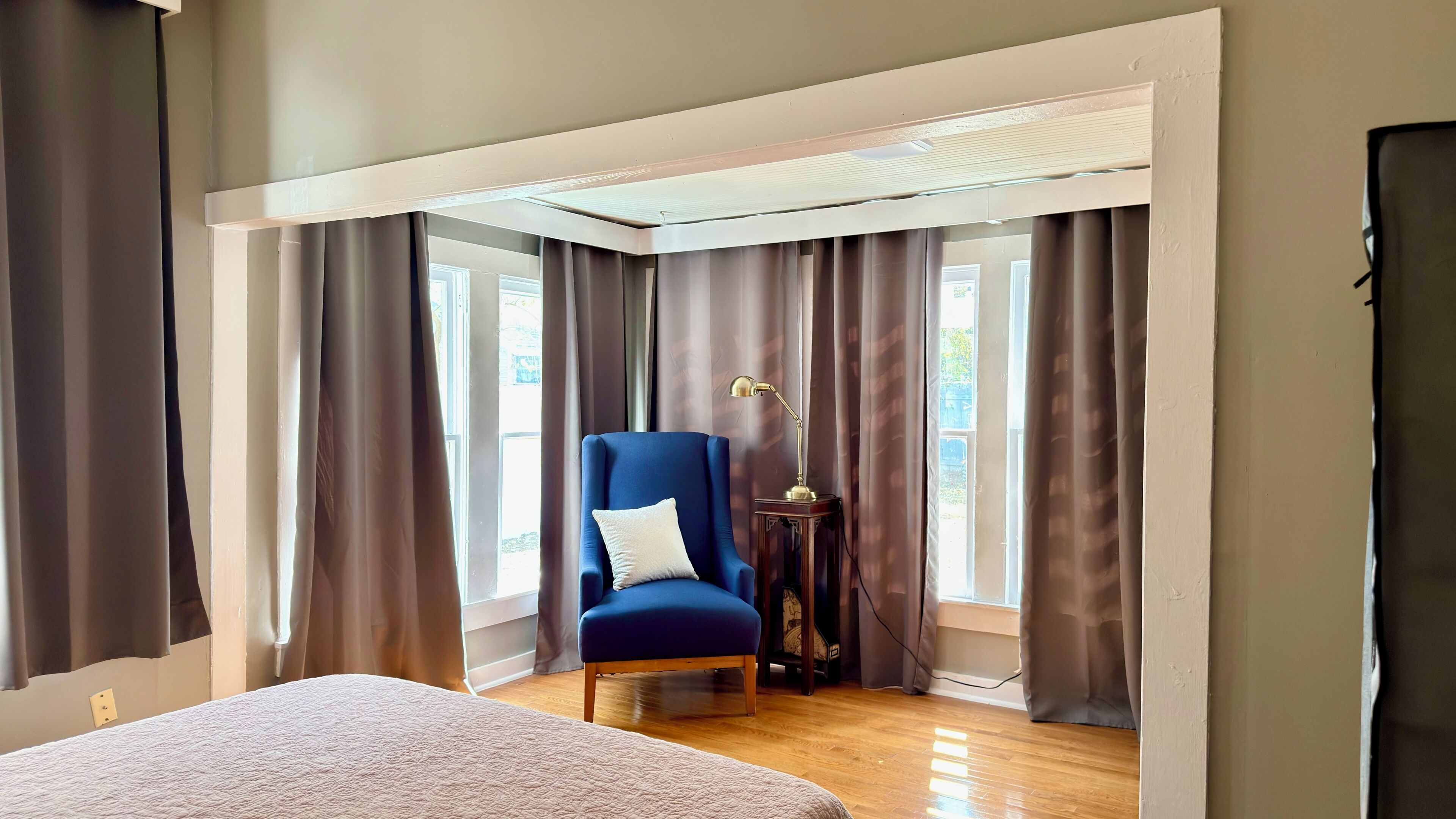 3 slaapkamers, een strijkplank/strijkijzer, gratis wifi, beddengoed