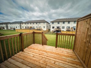 Property grounds - Brand New Upscale, Multi Level House With Garage! (Thorold)