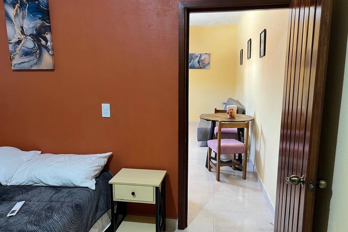 标准房 | 客房内保险箱、熨斗/熨衣板、免费 WiFi