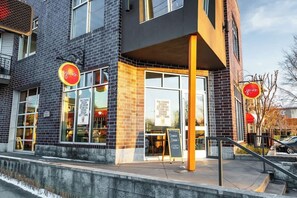 Image sans description, 3 de 111, bouton