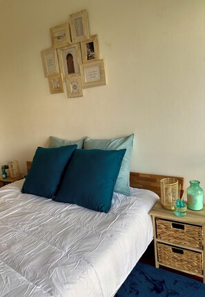 1 chambre, fer et planche à repasser, Wi-Fi, draps fournis