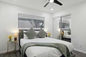 4 Schlafzimmer, Bügeleisen/Bügelbrett, WLAN, Bettwäsche