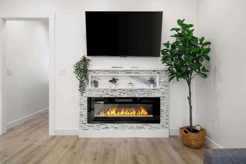 Modern 2Bed 2Bath w/ parking in Excelsior District