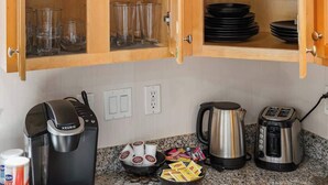 Interior - Spacious 3BR1.5 Bath 2nd Floor in San Francisco (San Francisco)