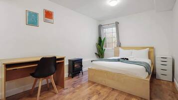 2 bedrooms, WiFi, bed sheets