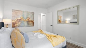 2 bedrooms, iron/ironing board, WiFi, bed sheets