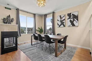 Dining - Silver Terrace Gem Stunning Spacious 2BR Residence (San Francisco)