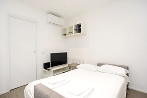 1 室のベッドルーム、WiFi、ベッドシーツ