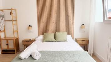 Internet, bed sheets