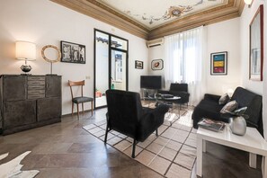 TV - Apartments Florence - Ricasoli view (Firenze)