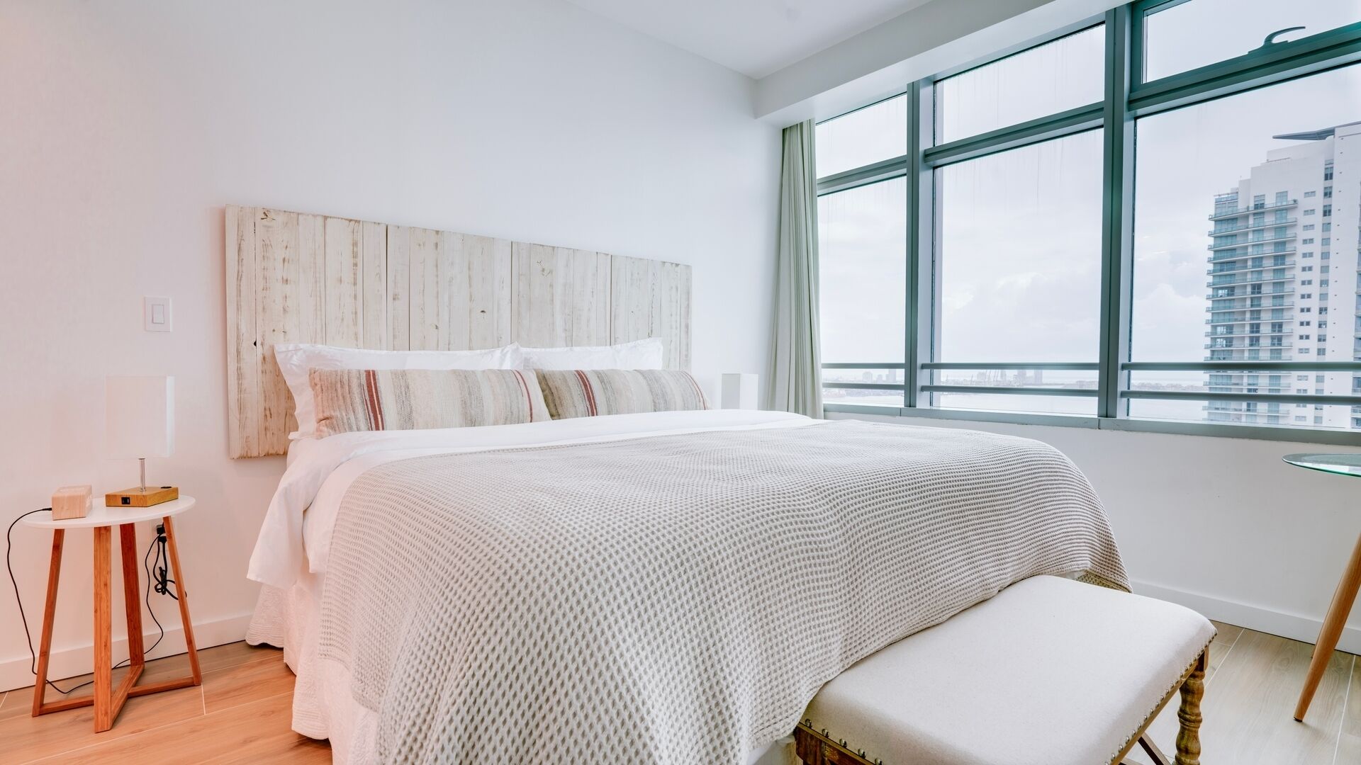 1 bedroom, desk, iron/ironing board, WiFi